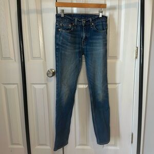 Levi’s 511 medium wash